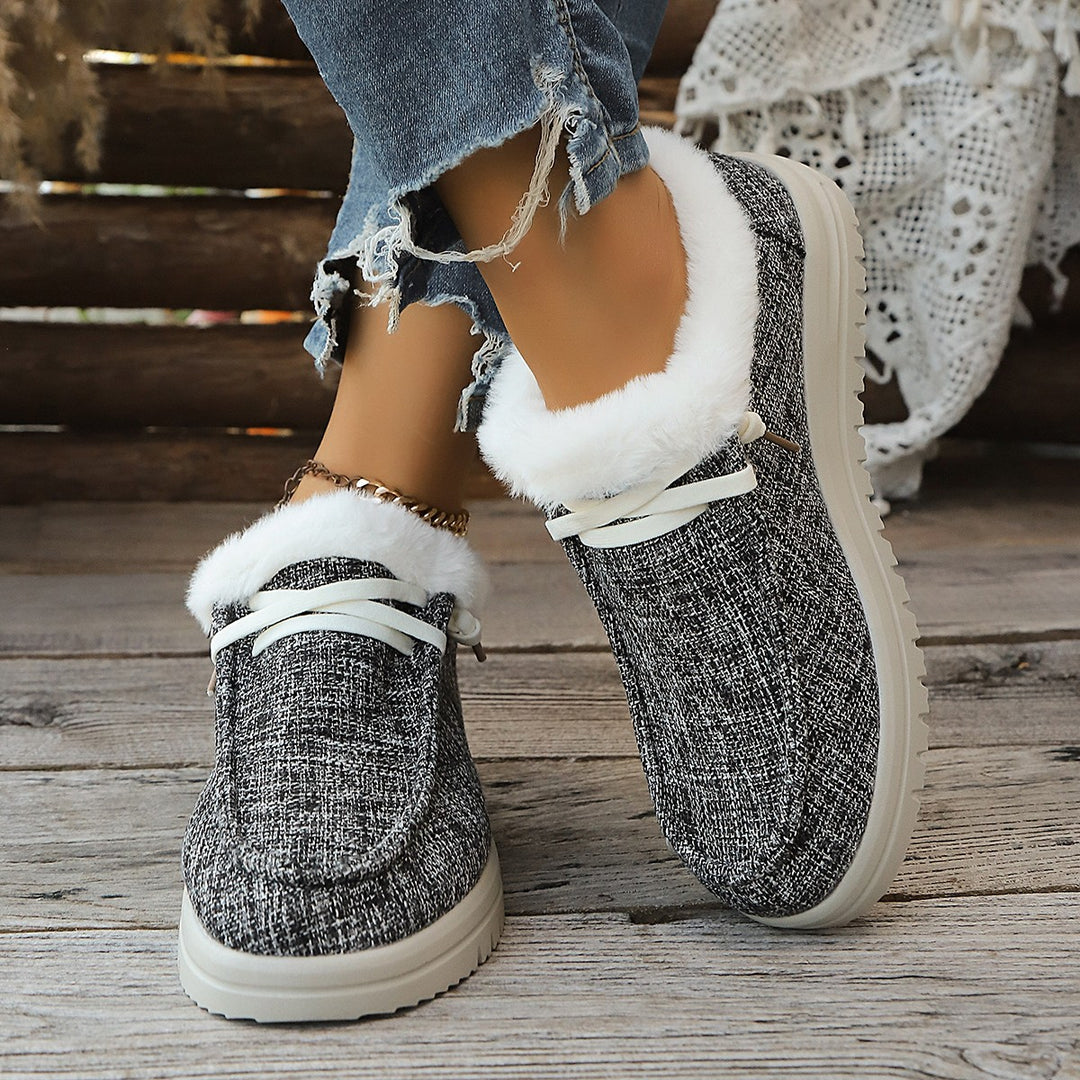 Damen Gefütterte Slip-On-Pantoletten mit Teddyfutter und profilierter Plateau-Sohle Nord Taschen