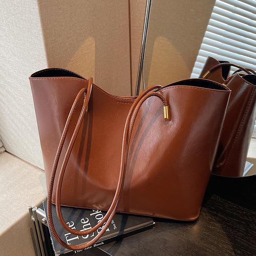 Damen minimalistische Handtasche mit verstellbarem Schultergurt Nord Taschen