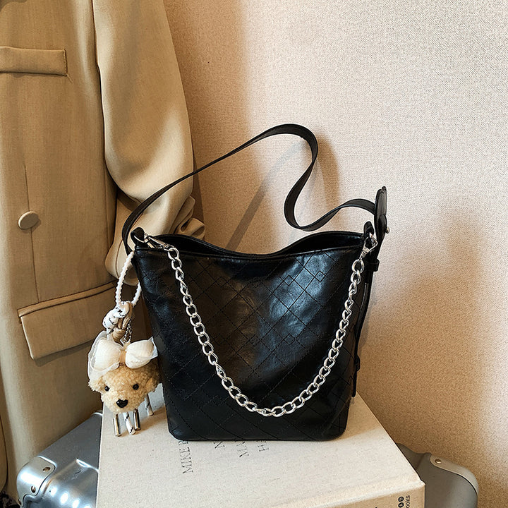 Damen Hobo-Tasche mit luxuriösen Ketten-Details Nord Taschen