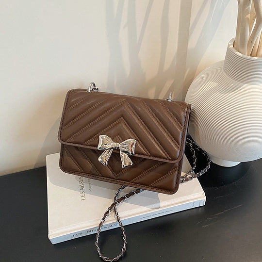Damen Designer-Handtasche mit strukturiertem Karomuster und stilvollem Kettenverschluss Nord Taschen
