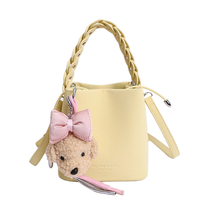 Damen modische Bucket-Handtasche mit niedlichem Anhänger Nord Taschen