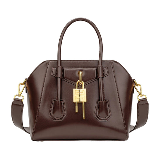 Damen Handtasche im modernen, strukturierten Design mit goldenen Akzenten Nord Taschen