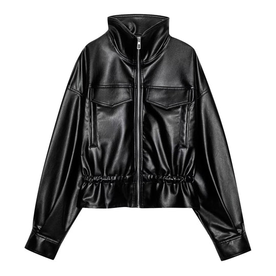 Damen Kurzblouson aus Kunstleder mit hohem Stehkragen, Brustklappen und Tunnelzugtaillierung Nord Taschen