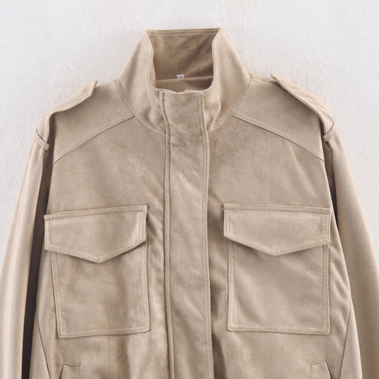 Damen Kurzjacke im Military-Stil mit Schulterklappen, aufgesetzten Brusttaschen und elastischem Saum Nord Taschen