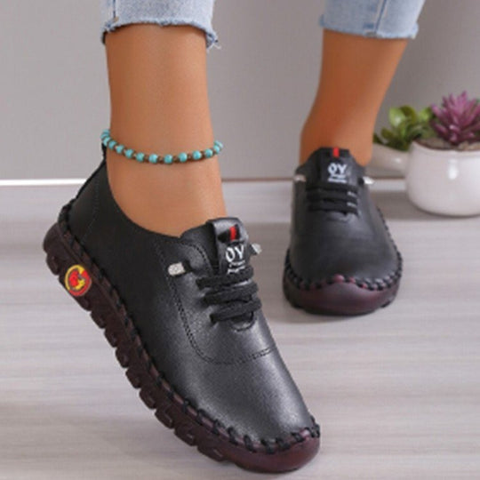 Damen Leichter, weicher Slipper mit handgenähter Gummisohle und elastischer Schnürung Nord Taschen