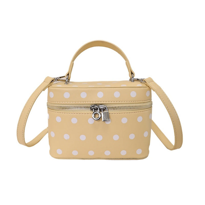 Damen Mini-Handtasche mit verspieltem Design und eleganten Akzenten Nord Taschen
