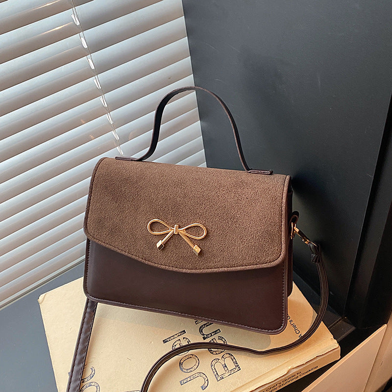 Damen elegante Umhängetasche mit Schmuckdetails Nord Taschen
