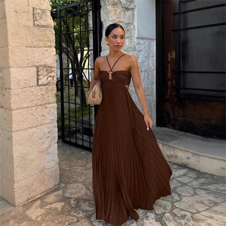 Damen Plisseekleid mit schulterfreiem Design und raffinierten Trägerdetails