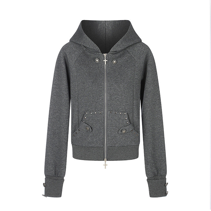 Damen taillierte Kapuzen‑Sweatjacke mit Frontreißverschluss, Nietenbesatz und Taschenapplikation Nord Taschen