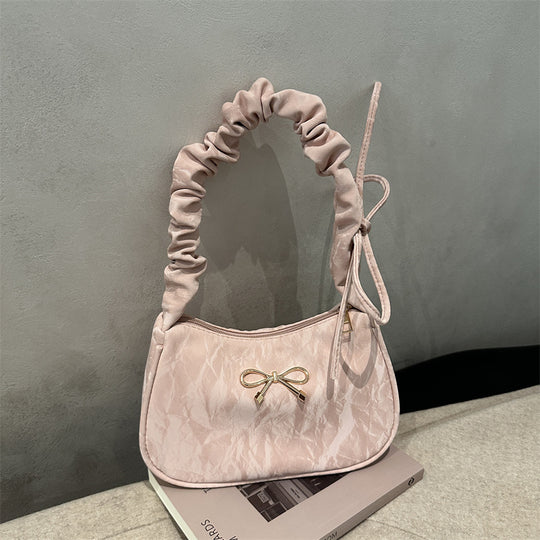 Damen Umhängetasche mit geschmeidigem Stoff und dekorativem Rüschengriff Nord Taschen