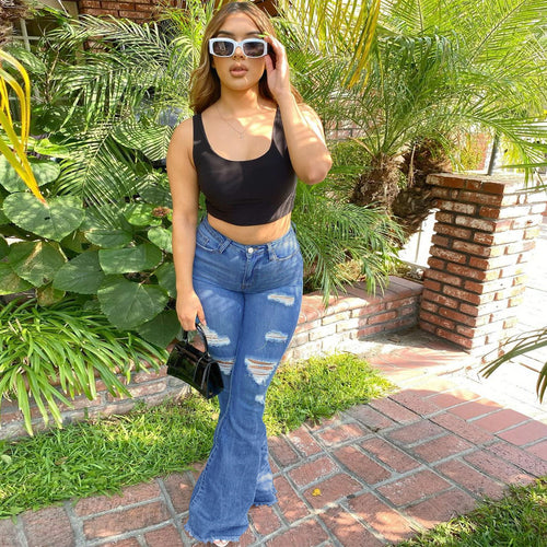 Damen Hochgeschnittene Distressed Flared-Jeans mit ausgestelltem Saum und Sculpting-Sitz Nord Taschen