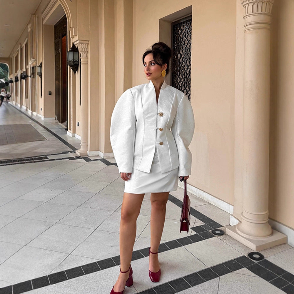 Damen Tailliertes Blazer‑Kostüm mit skulpturalen Ballonärmeln und Minirock Nord Taschen
