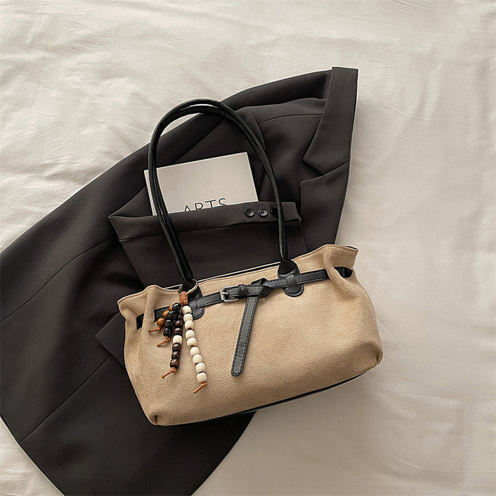 Damen tragbare Handtasche mit dekorativem Anhänger Nord Taschen