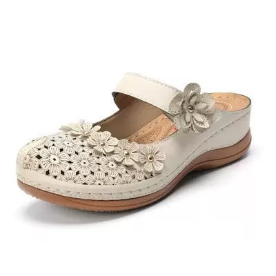 Damen Clogs mit blumigen Applikationen und verstellbarem Riemen