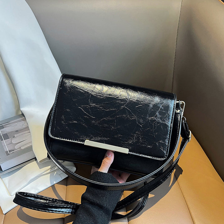 Damen modische Crossbody-Tasche mit edlem Klappdeckel Nord Taschen