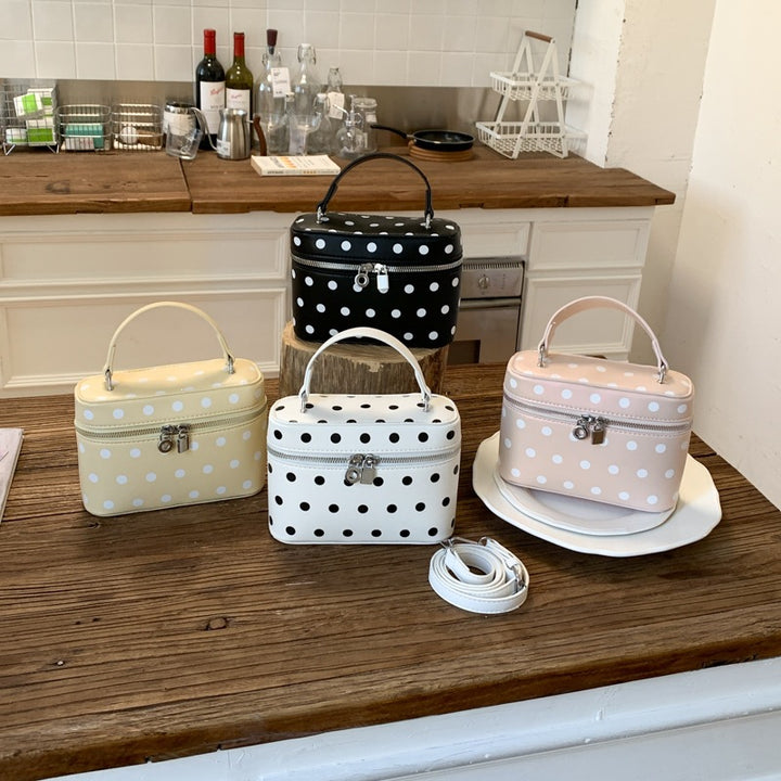 Damen Mini-Handtasche mit verspieltem Design und eleganten Akzenten Nord Taschen