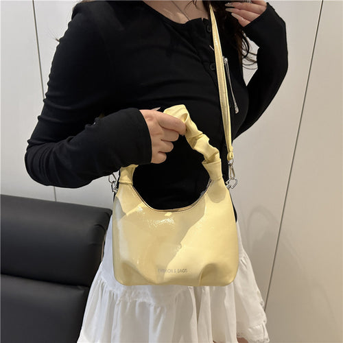 Damen modische Handtasche mit gerafftem Tragegriff Nord Taschen