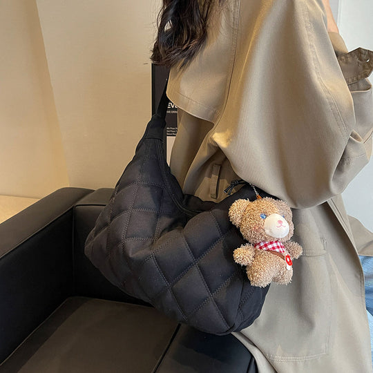 Damen Schultertasche mit modischem Steppmuster Nord Taschen