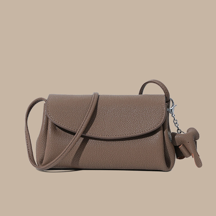Damen Umhängetasche im minimalistischen Design mit abnehmbarem Anhänger Nord Taschen