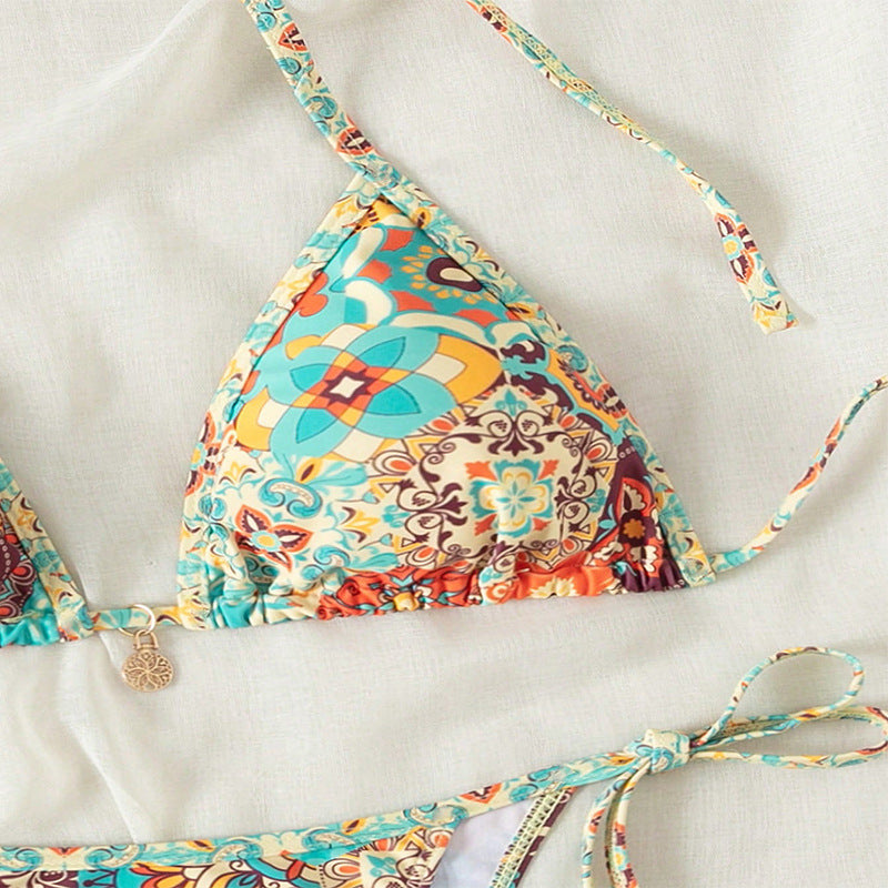 Damen Triangel-Bikini mit verspieltem Design und verstellbaren Bändern Nord Taschen