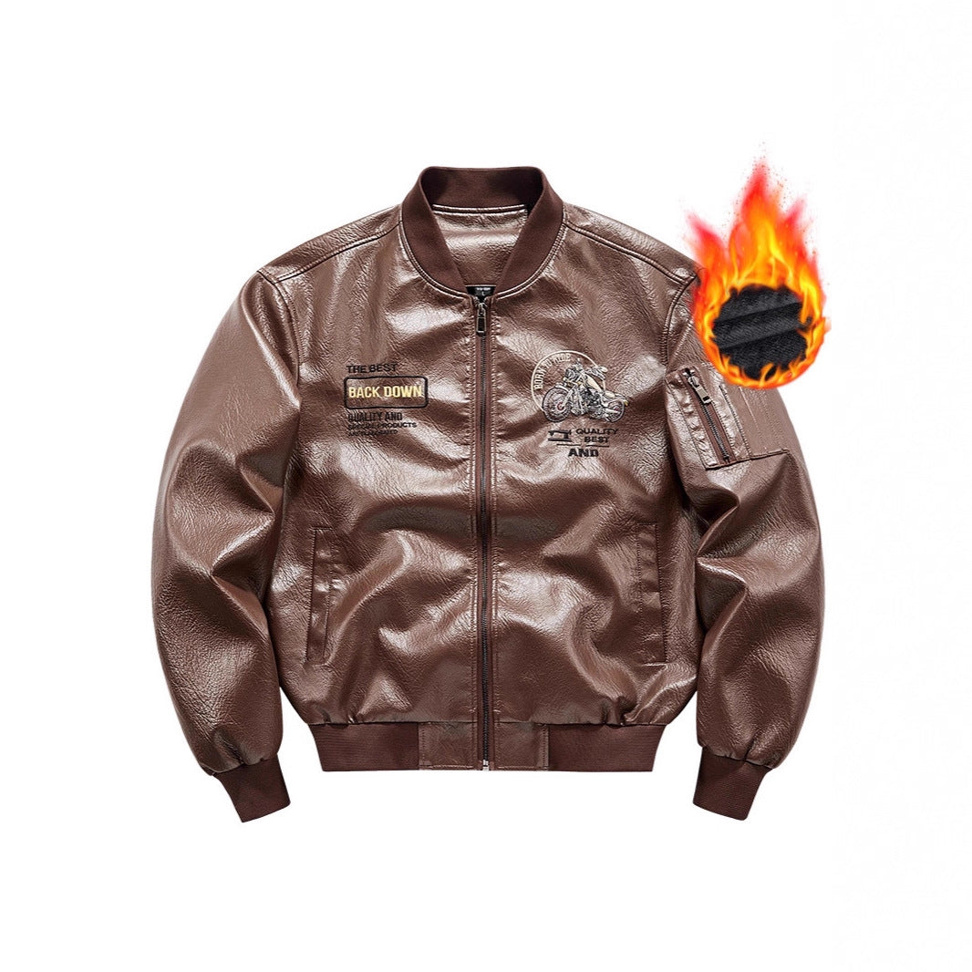Herren Kunstleder‑Bomberjacke mit wärmender Fleece‑Innenfütterung, Motorrad‑Stickerei und Ärmeltasche Nord Taschen