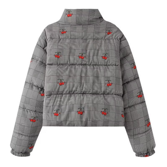 Damen Kurz geschnittene gesteppte Daunenoptik-Jacke mit Stehkragen und Kirschenstickerei Nord Taschen
