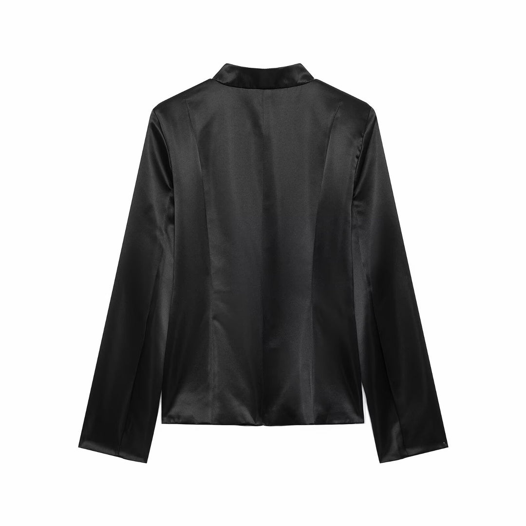 Damen Satin-Blazerjacke mit Mandarinkragen und Zierfroschknöpfen Nord Taschen