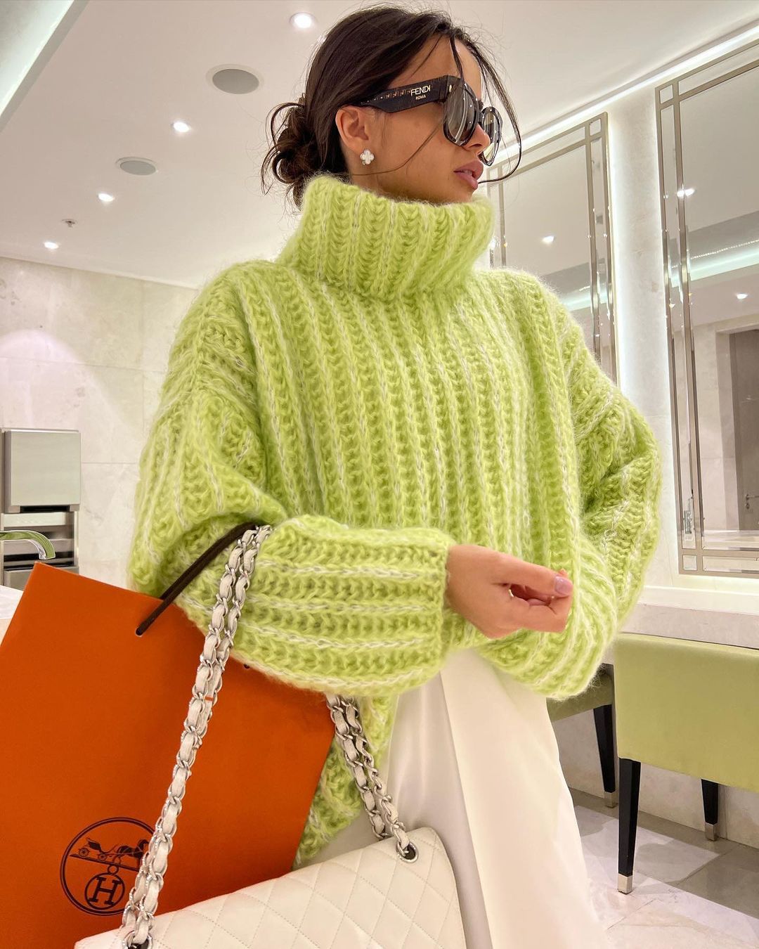 Damen Oversized Grobstrick-Rollkragenpullover mit voluminösen Ärmeln Nord Taschen
