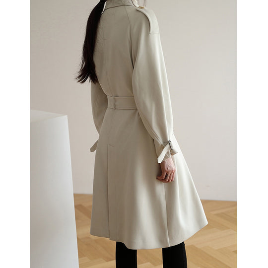 Damen Langer minimalistischer Trench‑Mantel im Cocoon‑Schnitt mit verstellbaren Manschetten Nord Taschen