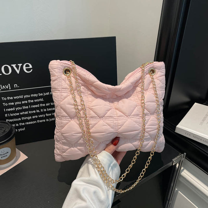 Damen elegante Kettenhandtasche mit gestepptem Design Nord Taschen