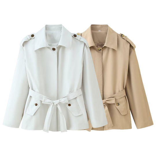 Damen Kurz‑Trenchjacke mit Taillengürtel, Schulterklappen und Pattentaschen Nord Taschen