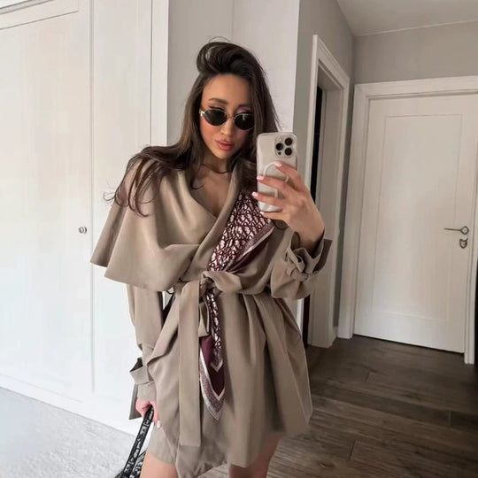 Damen Kurzer Asymmetrischer Wickelmantel mit Volant-Overlay und Bindegürtel Nord Taschen