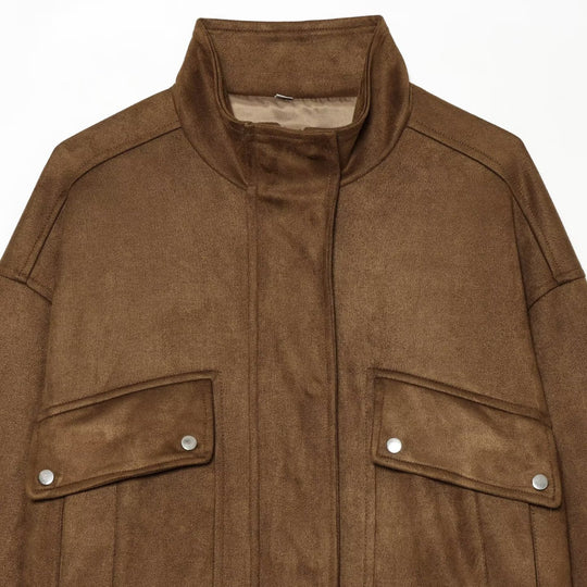 Damen Kurze Boxy‑Suede‑Jacke mit Stehkragen und aufgesetzten Pattentaschen Nord Taschen