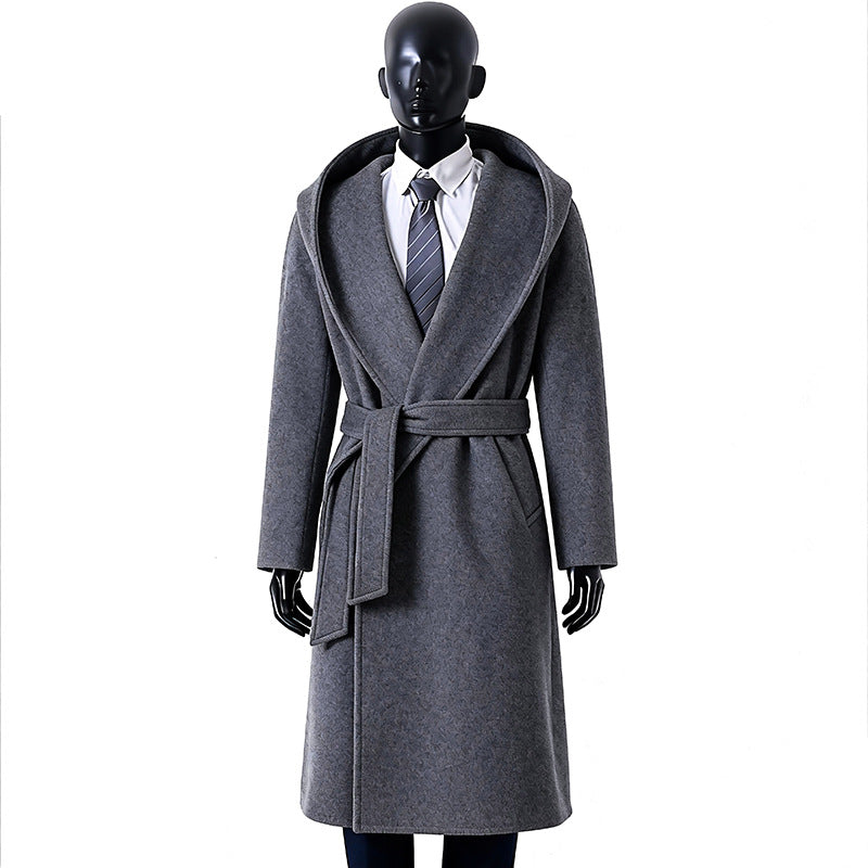 Herren Robenmantel aus Wollmix mit weitem Schalkragen und Bindegürtel Nord Taschen