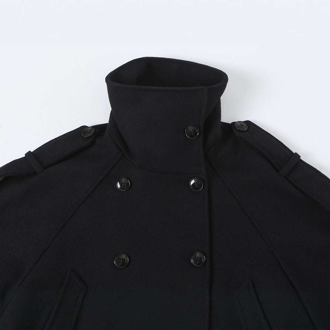 Damen Kurze Doppelreihige Cabanjacke mit hohem Stehkragen und Schulterriegeln Nord Taschen