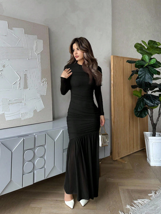 Damen enganliegendes Maxikleid mit langärmeligem Sculpting-Oberteil, taillierter Raffung und transparentem Stufenrock Nord Taschen