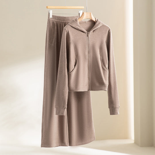 Damen Cropped Kapuzenjacke mit Reißverschluss und konturierten Eingrifftaschen Nord Taschen