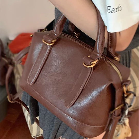 Damen Handtasche mit luxuriösem Leder und stilvollen Verzierungen Nord Taschen