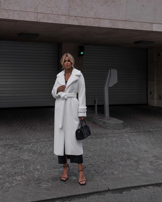 Damen Eleganter Maxi-Wollmantel mit Taillengürtel, breitem Revers und krempelbaren Manschetten Nord Taschen