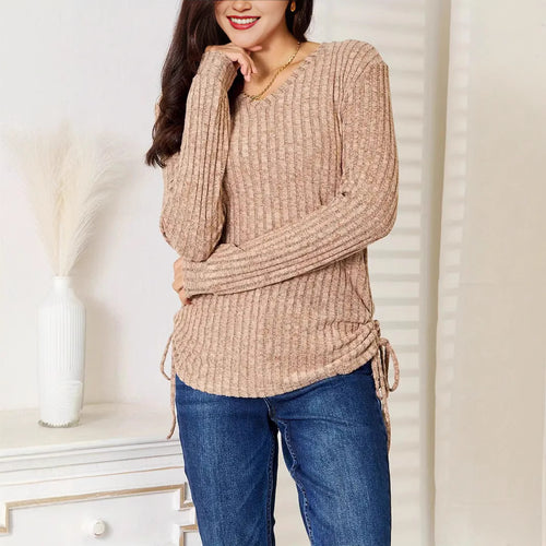 Damen Geripptes Feinstrick-Longsleeve mit V‑Ausschnitt und seitlichem Kordelzug Nord Taschen
