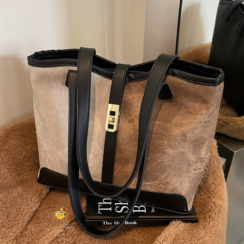 Damen Handtasche mit modernem Design und stabilen Griffen Nord Taschen
