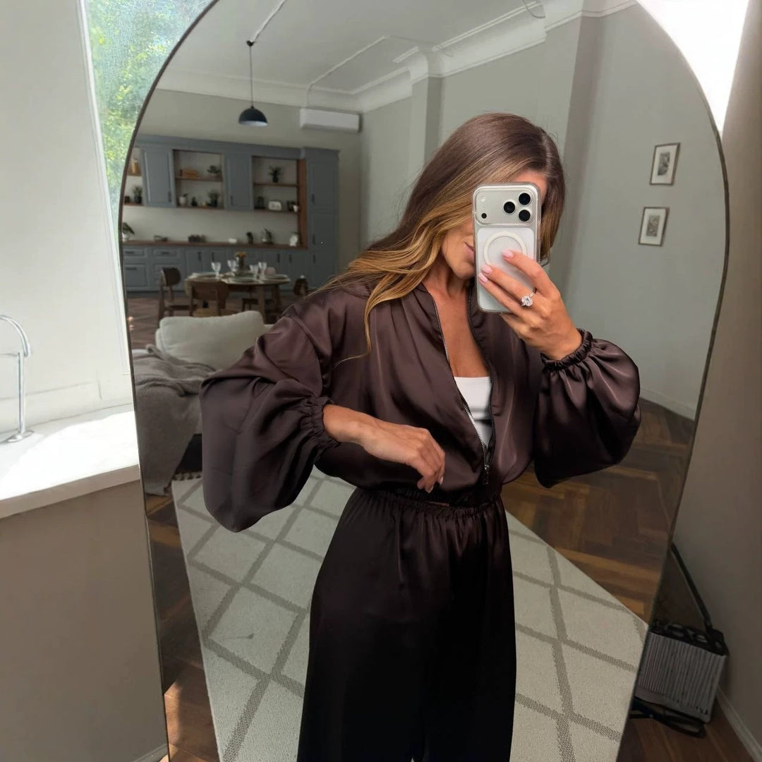 Damen Satin-Loungewear-Set mit kurzer Bomberjacke, Ballonärmeln und weitem Hosenbein Nord Taschen