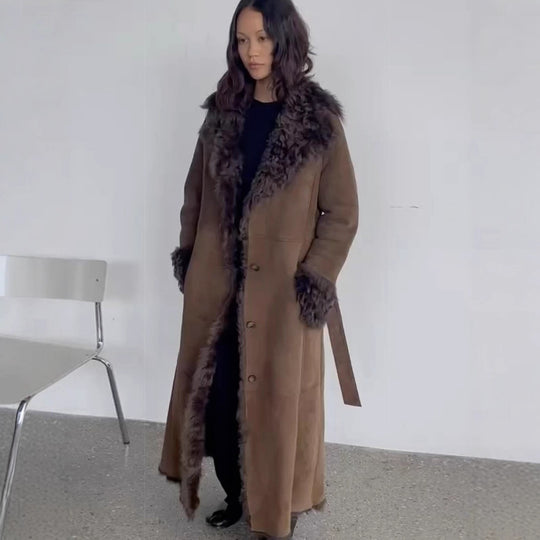 Damen Maxilanger Kunstvelours-Mantel im Shearling-Stil mit Schalkragen und Knopfleiste Nord Taschen