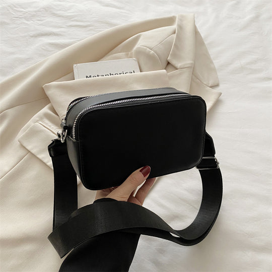 Damen Crossbody-Tasche mit praktischem Reißverschluss und verstellbarem Trageriemen Nord Taschen