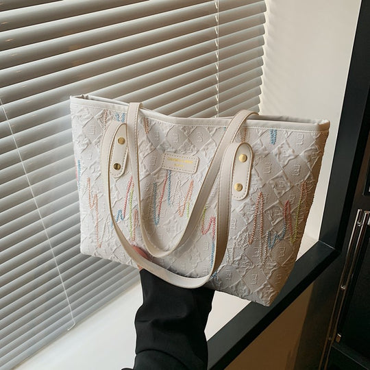 Damen Tragetasche mit modernem grafischen Design Nord Taschen
