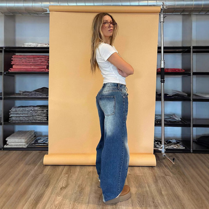 Damen weite Baggy-Jeans mit tiefer Schrittnaht, markanten Knieabnähern und verstärktem Five‑Pocket‑Schnitt Nord Taschen