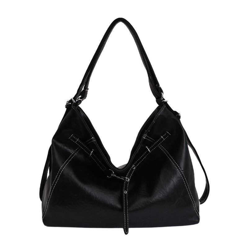 Damen Handtasche mit verspieltem Anhänger Nord Taschen