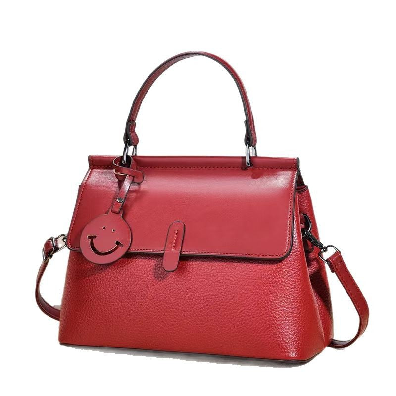 Damen Handtasche mit einzigartigem Smileymotiv und praktischem Schulterriemen Nord Taschen