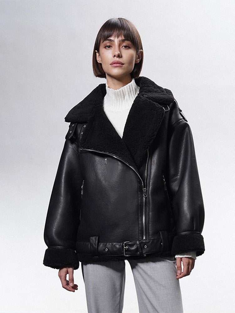 Damen Oversized Bikerjacke mit Teddyfell-Futter und verstellbaren Gürteln Nord Taschen