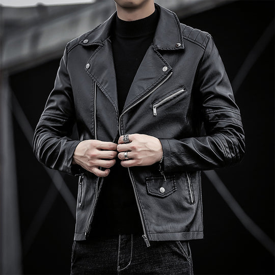 Herren schmal geschnittene Kunstleder-Motojacke mit gesteppter Schulter- und Ärmeldetail Nord Taschen